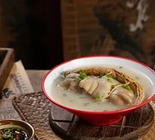 Ginseng Stewed Pig's Trotters