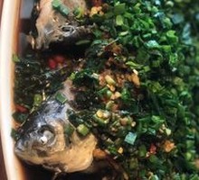 Cold-mixed crucian carp