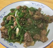 Spicy Green Pepper Chicken