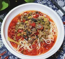 Spicy Chicken Offal Rice Noodles