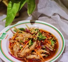 Thai Crushed Chicken Feet
