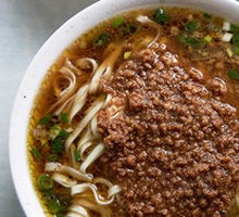 清汤杂酱面
