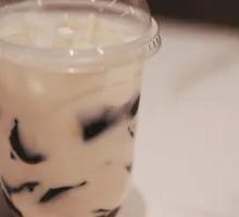 Basil Seed Jelly with Milk