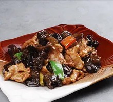 Wood Ear Mushroom and Pork Slices