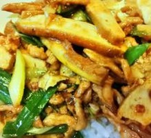 Tofu Skin and Pork Noodles