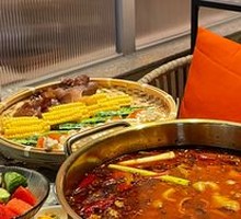 Sunlight Pig Intestine Hot Pot