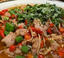 Fresh Spicy Rabbit in Pot