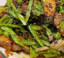 Salted Vegetable Stir-fried Pork
