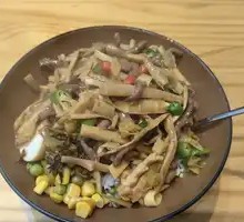 Braised Beef and Bamboo Shoot Rice