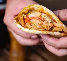 Baozi with Cold Noodles