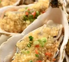 Steamed Miyagi Oysters with Garlic