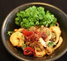 Sichuan-Style Butter-Steamed Mixed Seafood
