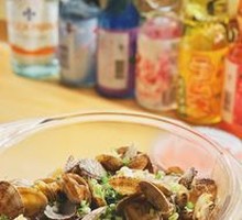 Steamed Clams with Wine