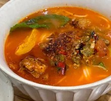 Yunnan Sour Soup Braised Pork Rice Noodles