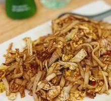 Shredded Pork and Egg Fried Rice Noodles