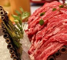 Fresh-cut Wagyu Strip