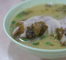 Sour Cabbage Pork Trotter