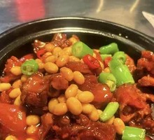 Braised Pork Trotter in Yellow Sauce