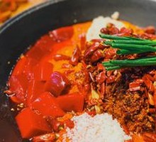 Big Iron Pot Beef Tallow Red Broth