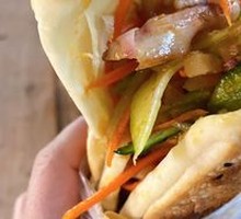 Braised Pork Pocket Bread