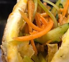 Three-Strand Steamed Bun with Flavor Guarantee