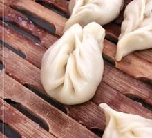 Willow Leaf Steamed Dumplings