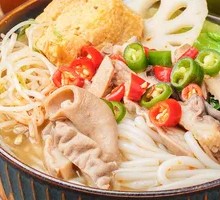 Hot-Steamed Beef Offal Noodles