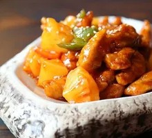 Sour Pork with Pineapple