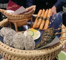 Thai Snack Platter M