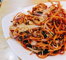 Herb Salad with Duck Shreds