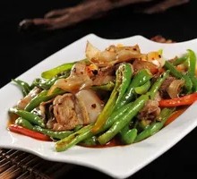 Sichuan-style Pork with Green Peppers