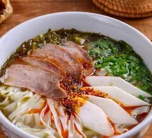 Old Jar Sichuan-style Pickled Cabbage Beef Noodles