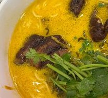 Herbal Sour and Spicy Noodle with Cartilage