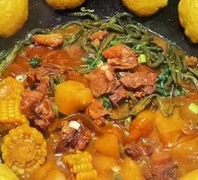 Northeastern Stewed Chicken and Goose in Iron Pot