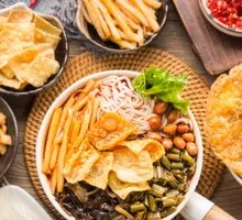 Special Fried Egg Snail Noodles