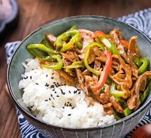 Bell Pepper and Pork Noodles