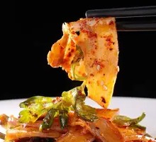 Stir-fried Pig's Head Meat with Green Chili