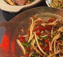 Pickled Red Chili Stir-fried Yak Meat