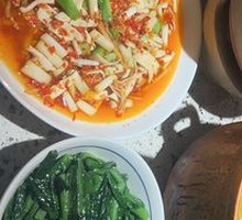 Stir-Fried Fresh Chili with Pig's Tripe