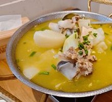 Pork Bone and Radish Soup