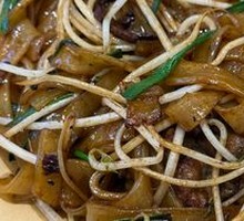 Traditional Dry-Fried Beef Rice Noodles