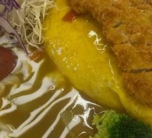 Garlic-Infused Thick Cut Curry Omelette Rice