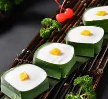 Coconut Milk Sago Cake