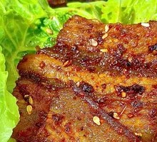 Lettuce with Pork Belly Slices