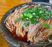 Braised Squid Rice Noodles in Clay Pot