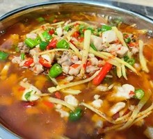 Fresh Spicy Rabbit in Pot
