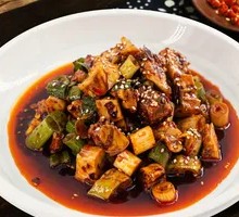 Spicy Oil Rabbit Cubes