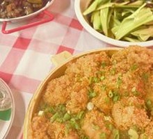 Steamed Pork Intestine with Rice Flour