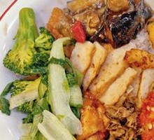 Flavorful Braised Pork Rice Roll