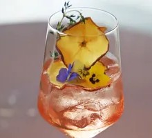 Bone-Healing Bubbly Cocktail